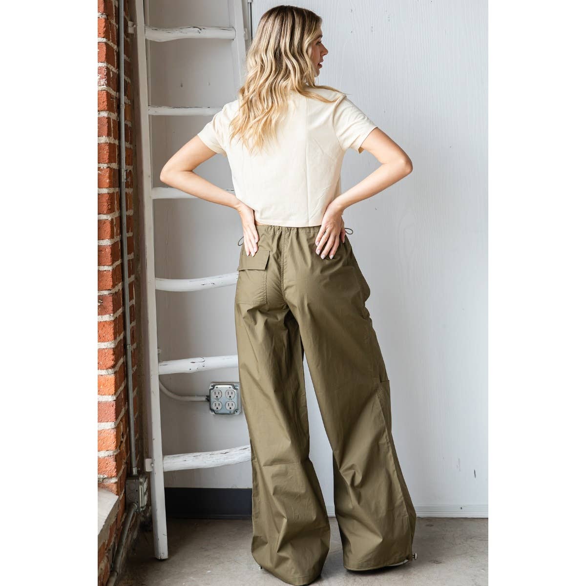 Wide Fit Drawstring Parachute Pants: Olive
