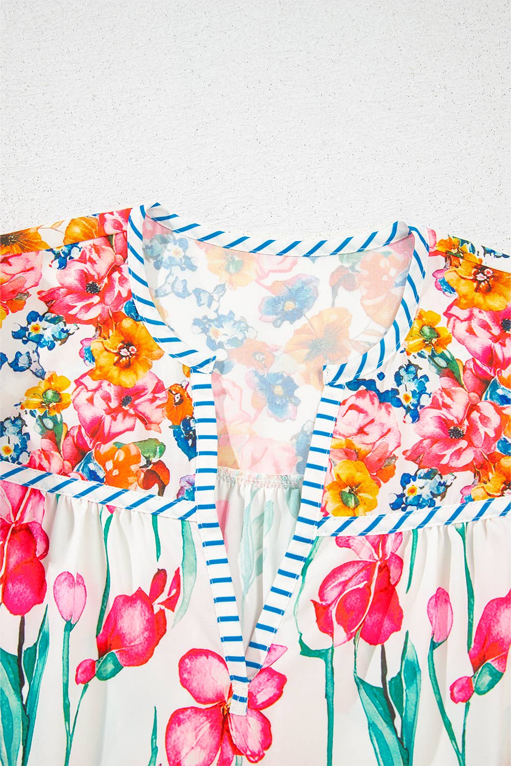 "Roe" Split Neck Short Sleeve Blouse