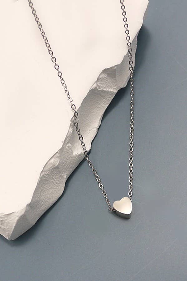 HEART ARNISH FREE NECKLACE