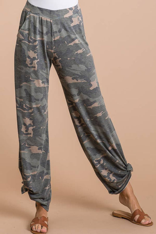Camo Print Split Side Ankle Tie Women's Pant
