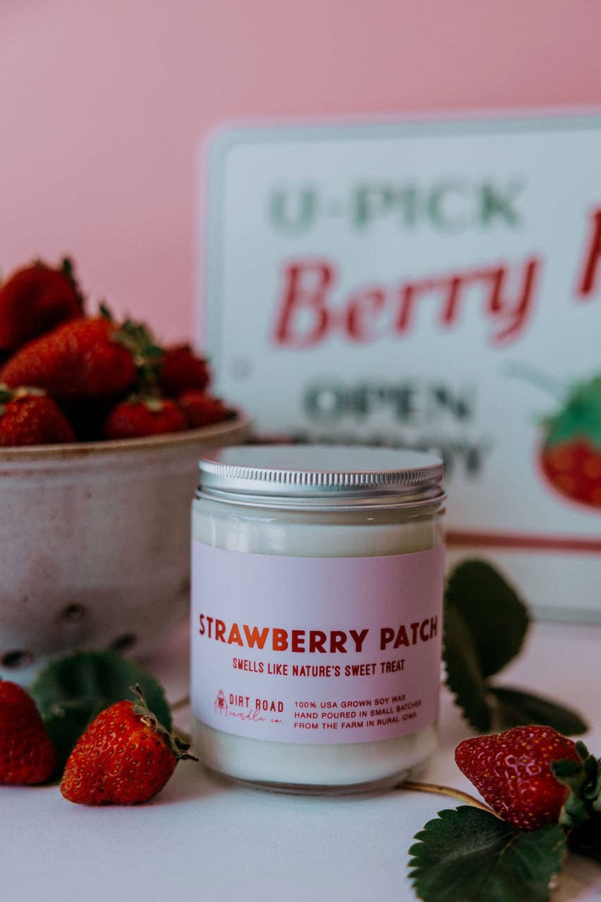 Strawberry Patch Candle: 16 oz Candle