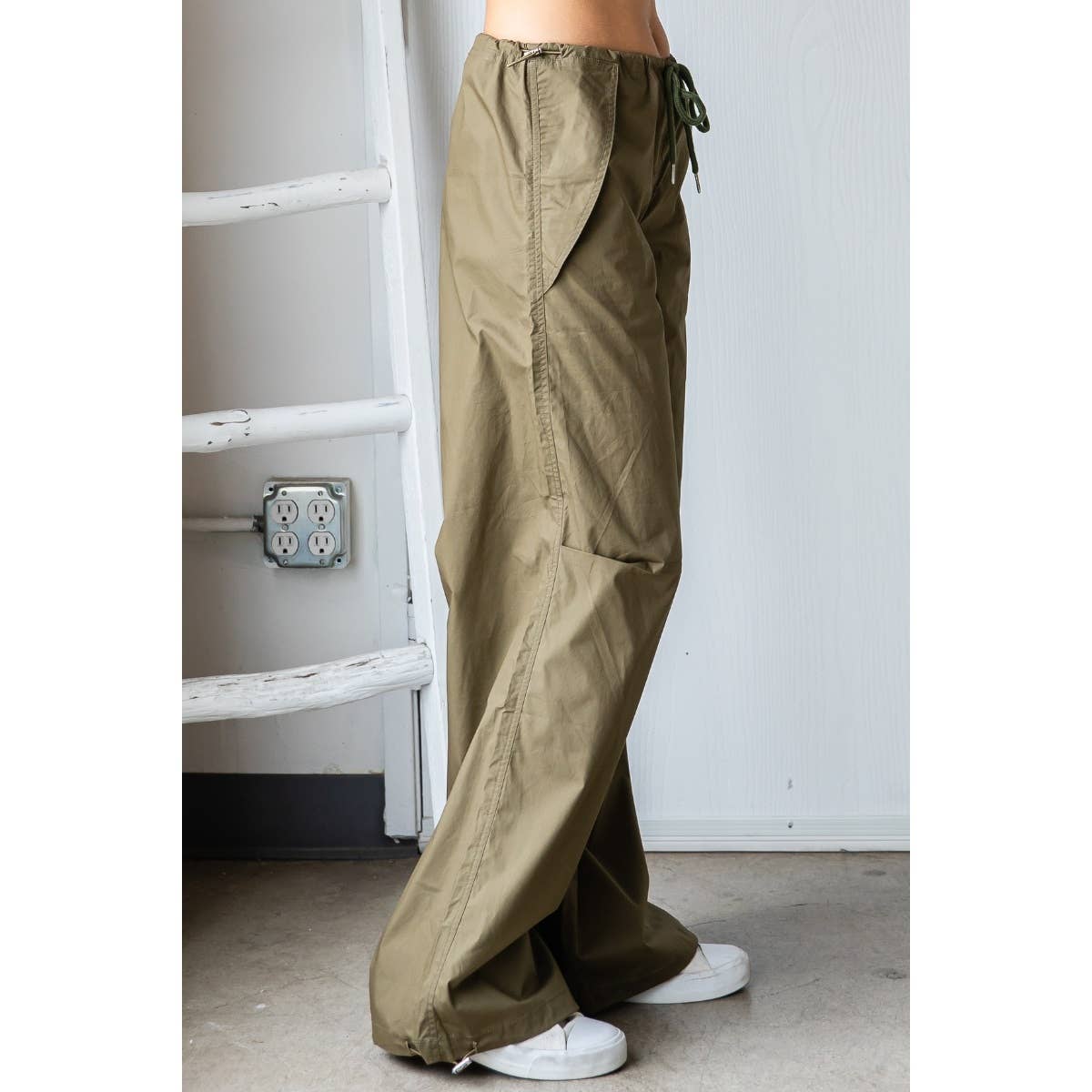 Wide Fit Drawstring Parachute Pants: Olive