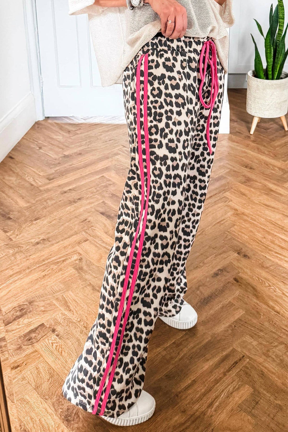 Tie Waist Leopard Print Casual Pants