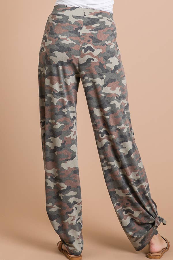 Camo Print Split Side Ankle Tie Women's Pant