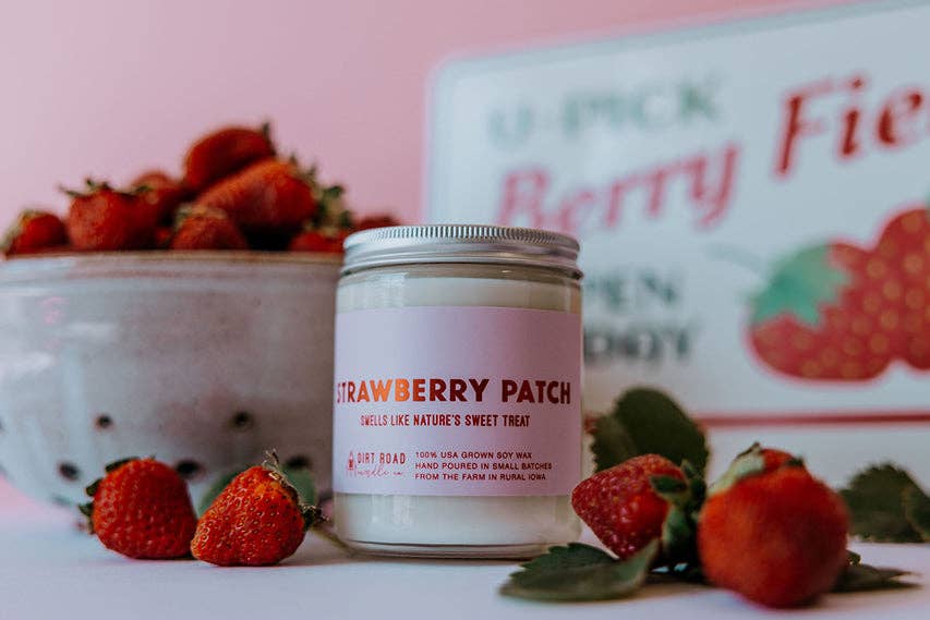 Strawberry Patch Candle: 16 oz Candle