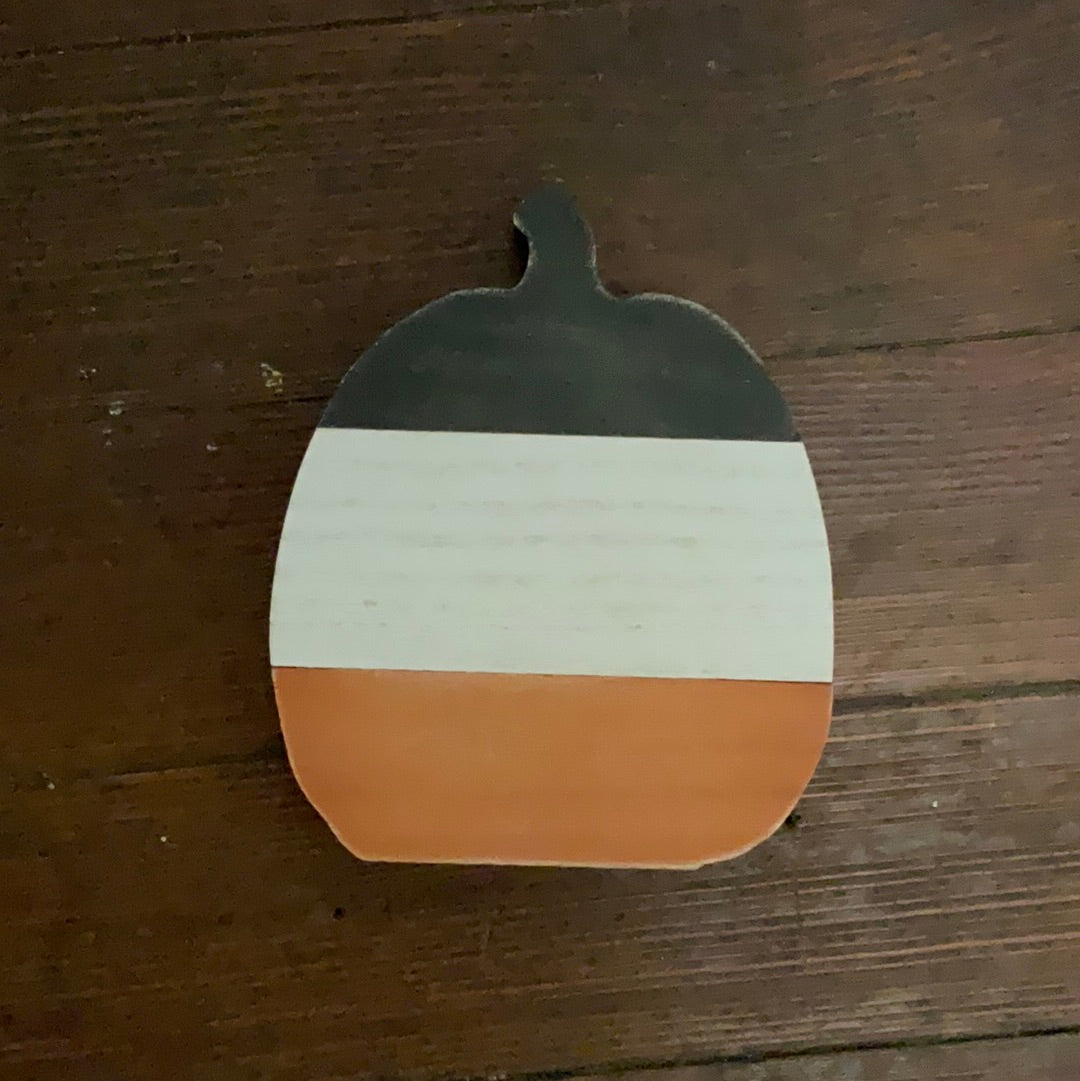 Bl/Wh/Org Pumpkin-sm