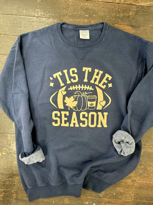 "Tis the Season" Graphic Sweatshirt