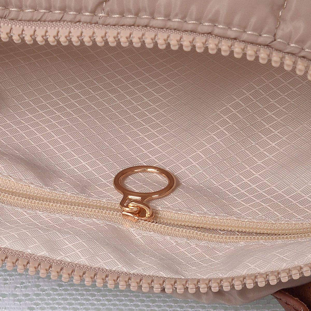 QP782 Quilted Puffer Satchel/Crossbody Bag: Taupe