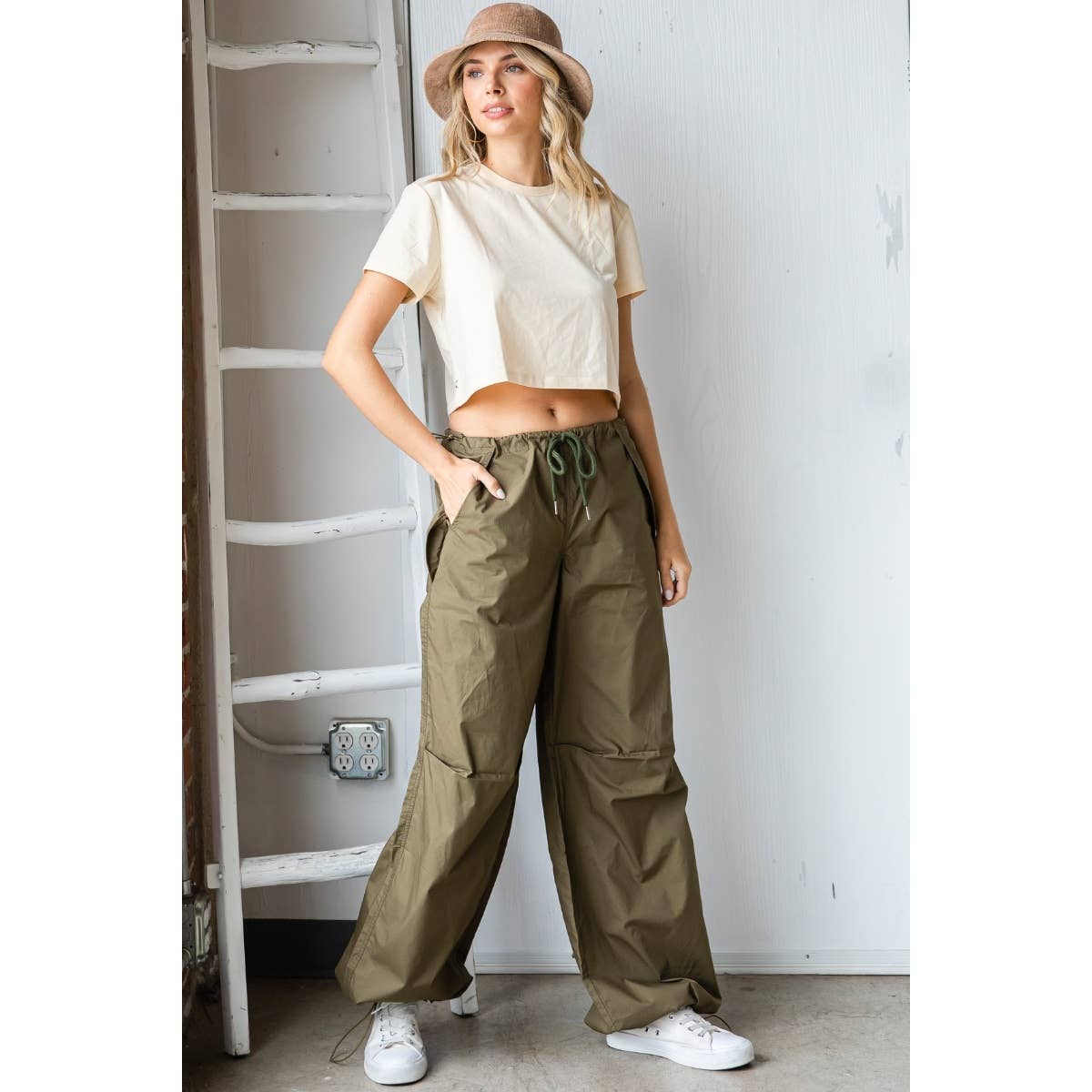 Wide Fit Drawstring Parachute Pants: Olive