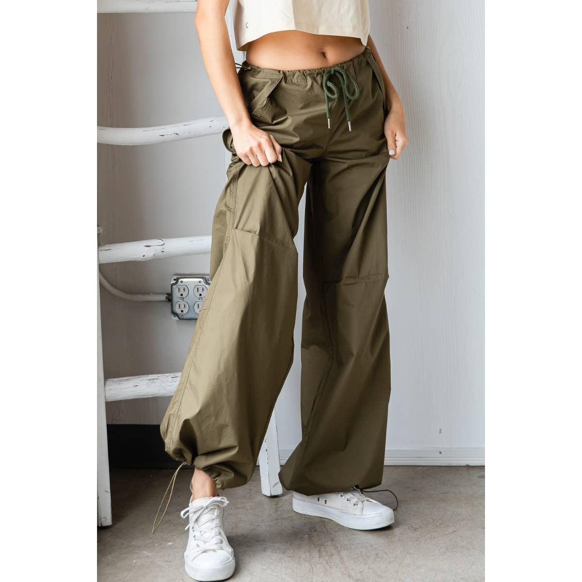 Wide Fit Drawstring Parachute Pants: Olive