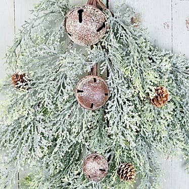 22in Vintage Glitter Pine w.Bells Teardrop