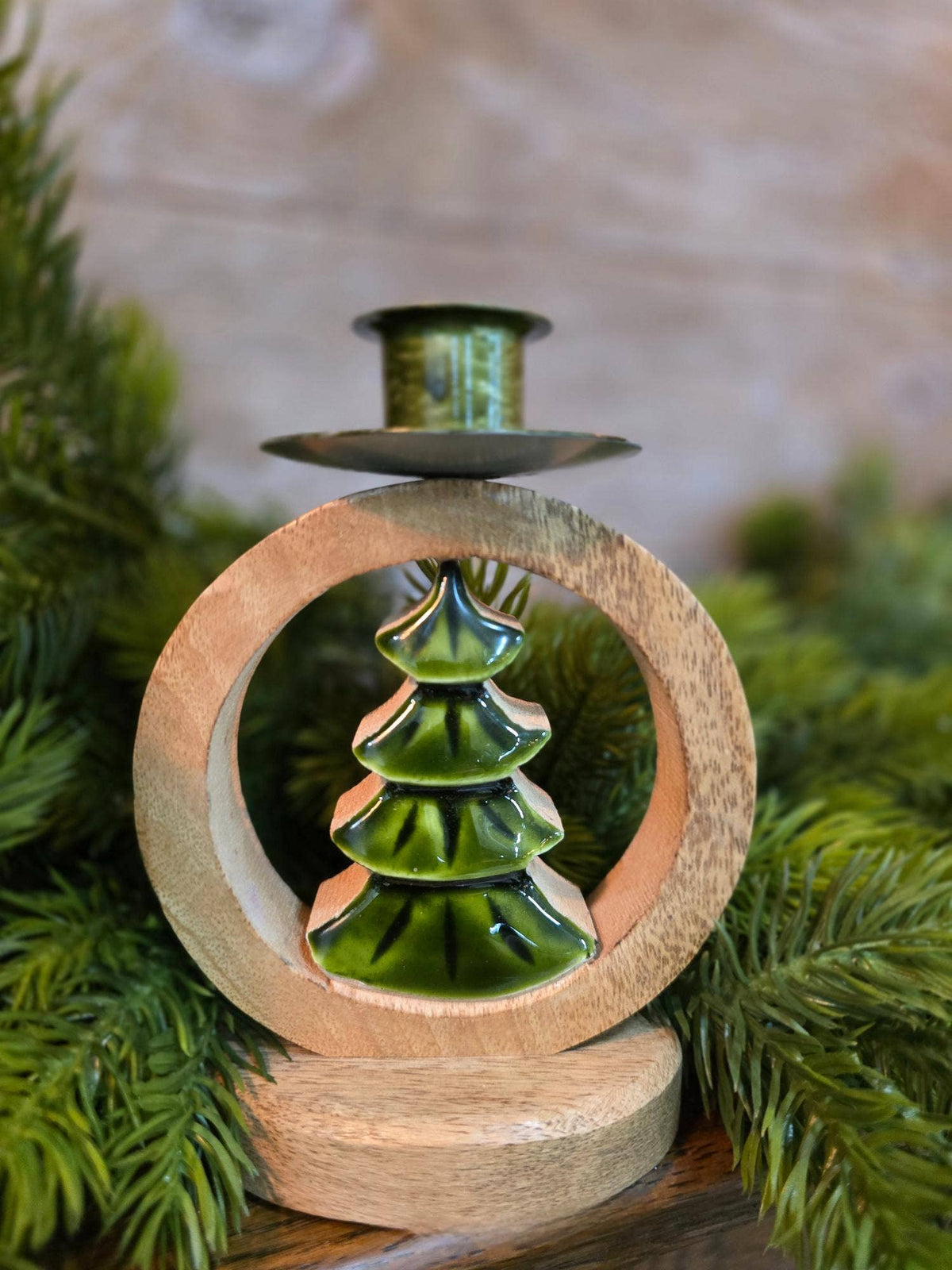 Circle Tree Taper Holder 5.5x4in